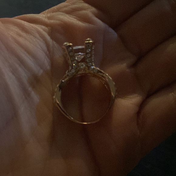 Gorgeous Rose Gold and Sterling CZ ring - Size 7.5 - Picture 5 of 8